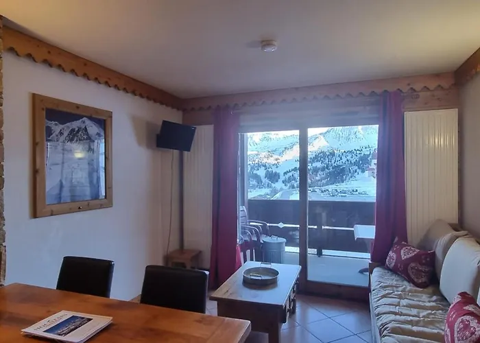 Travelski Premium - Les Hauts Bois لا بلاني