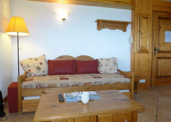 Travelski Premium - Les Hauts Bois لا بلاني